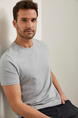 Basic crew neck t-shirt