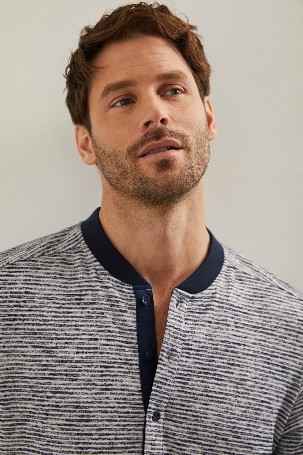 T-shirt avec col côtelé