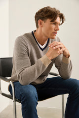 Micro Pattern V-Neck Sweater