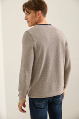 Micro Pattern V-Neck Sweater