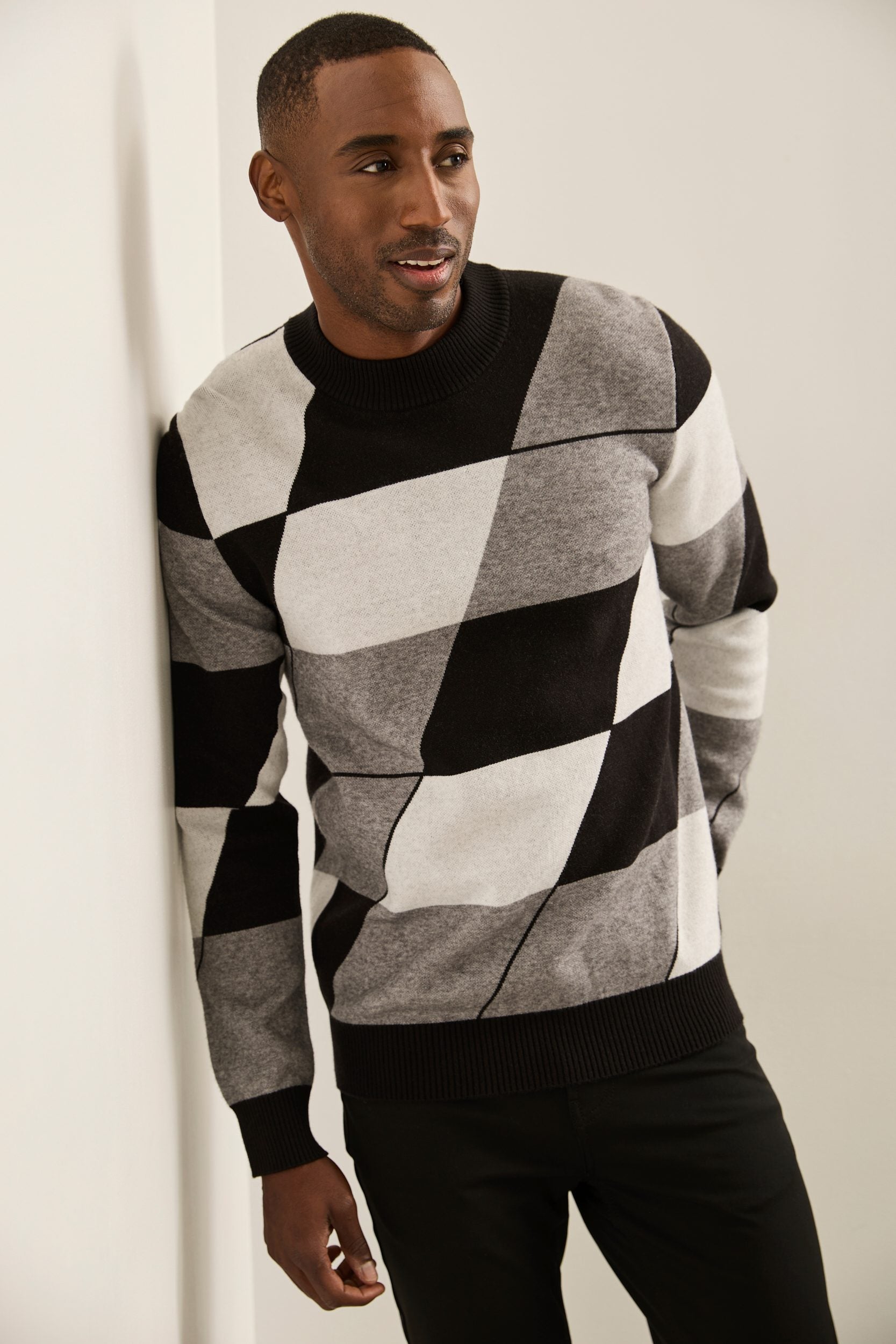 Argyle jacquard mock neck swea