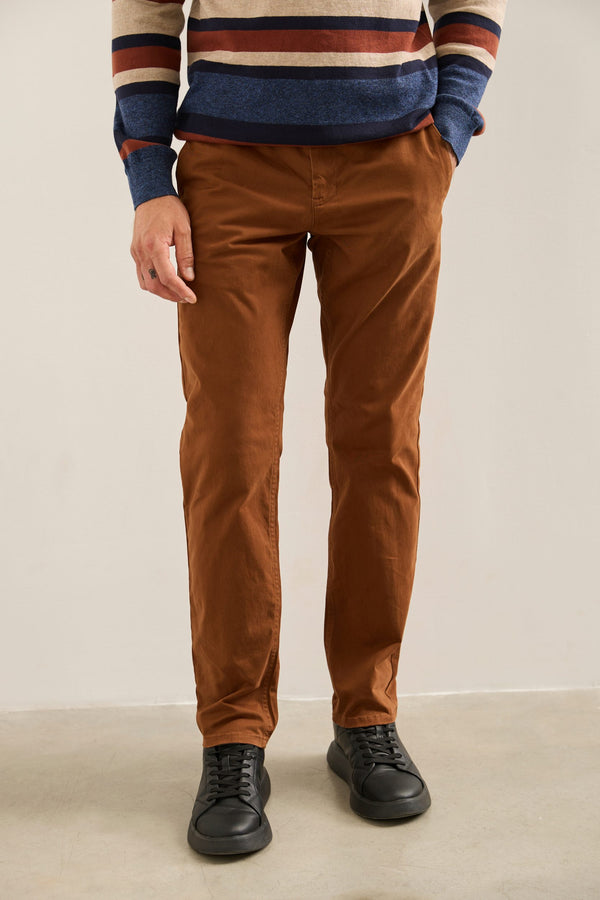 Slim Fit Chino