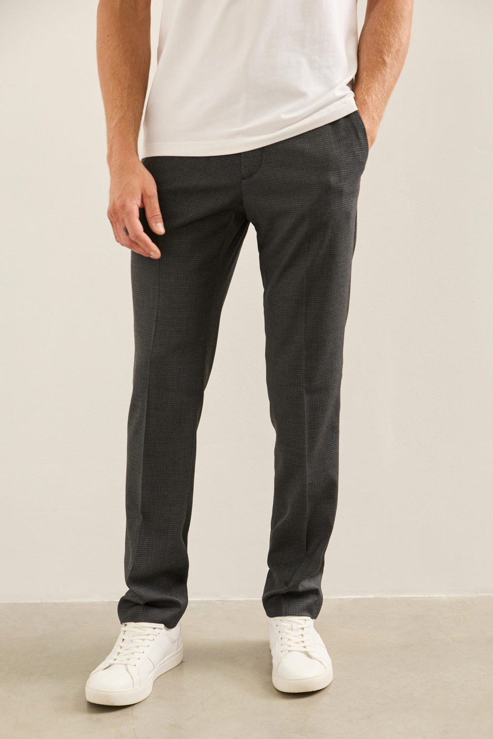 Pantalon coupe urbain texturé poches obliques